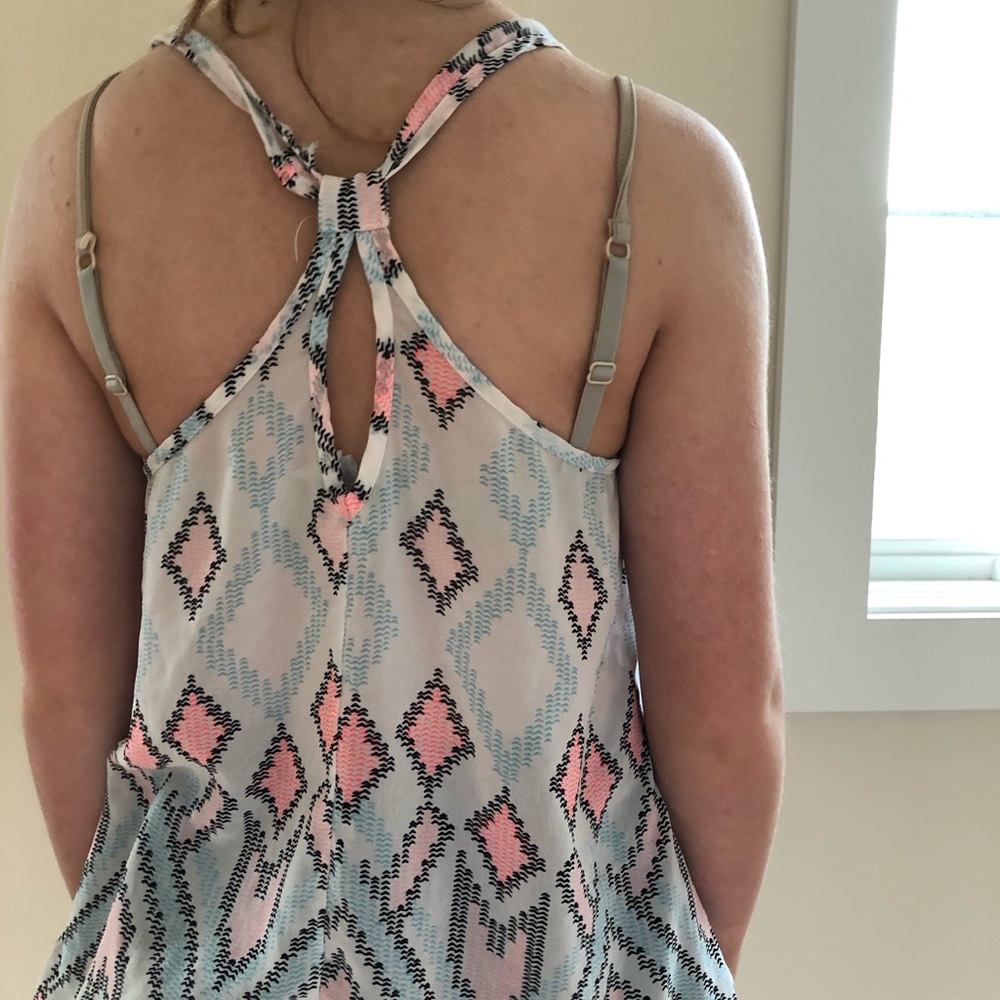 Flowy Tank Top - Picture 2 of 2